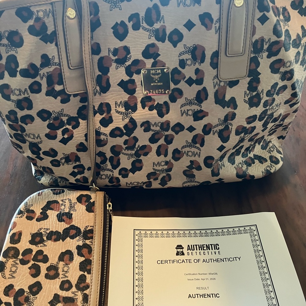 MCM Leopard-Print Tote LOVELESS.GUILD PRIME EXCLUSIVE! - Picture 2 of 12